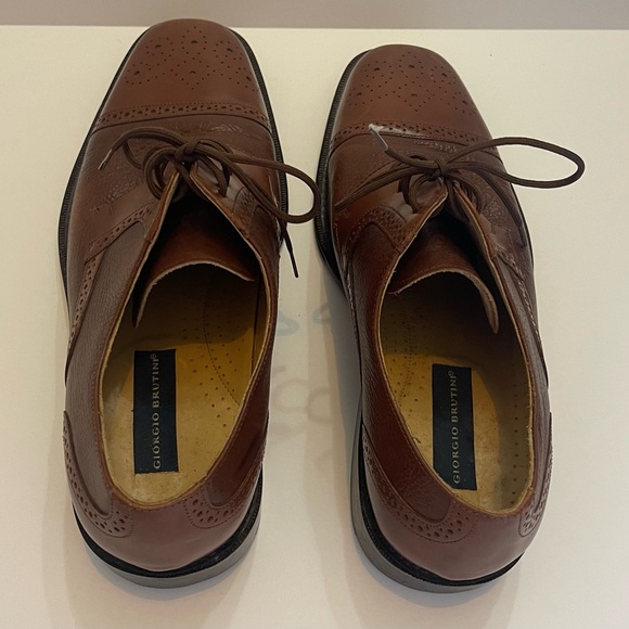 Giorgio Brutini Rich Brown Leather Derbys - Picture 3 of 5